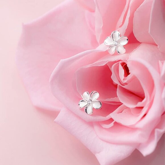 Solid 925 Sterling Silver Plumeria Flower Stud Earrings for Women Teens Crystal - Picture 4 of 8